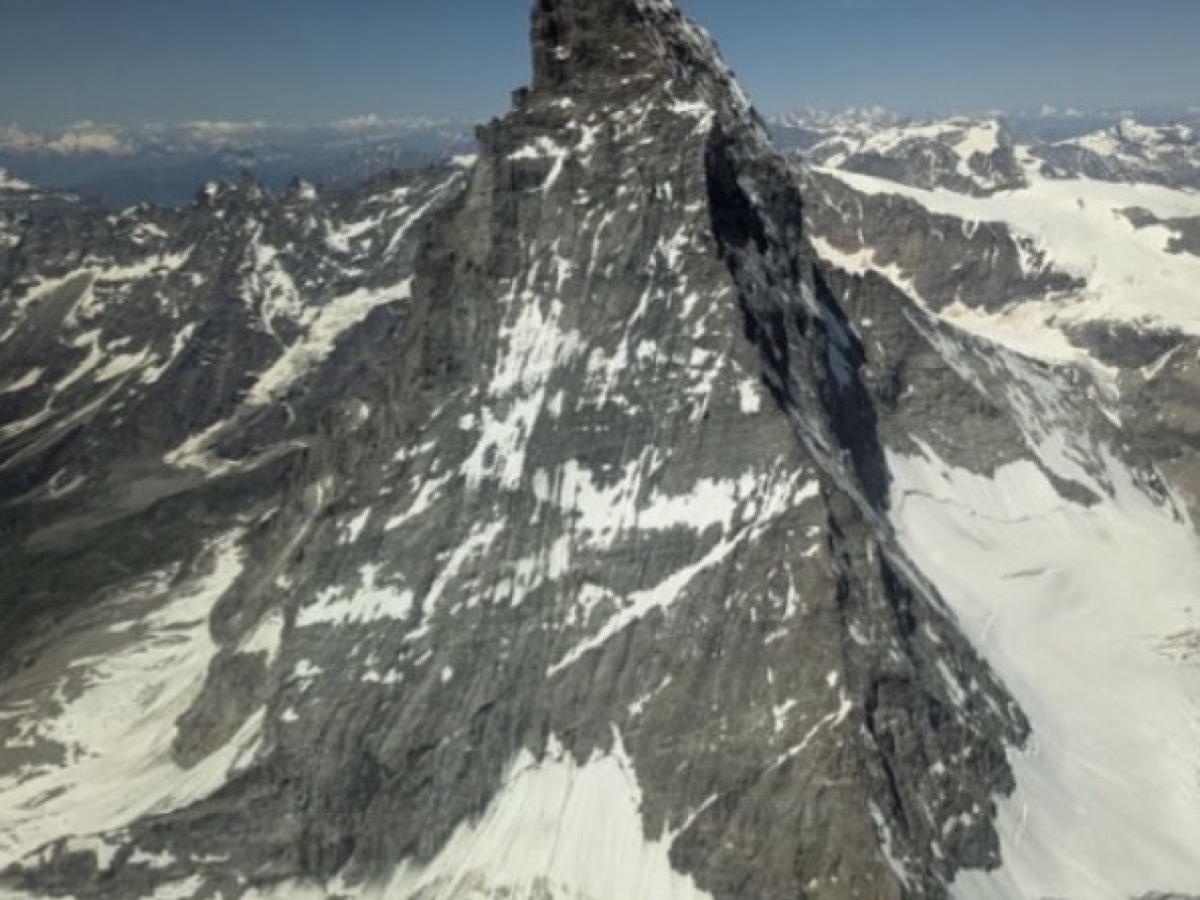 Rundflug über das Matterhorn